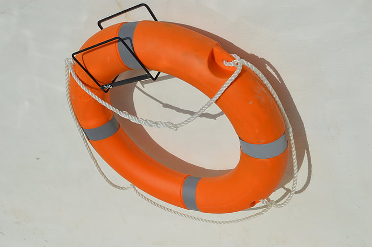 буй, плавання, кола рятувальні, катання на човнах, морські