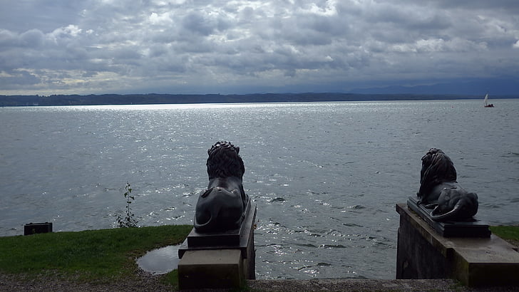 tutzing, midgardhaus, lion, bavaria