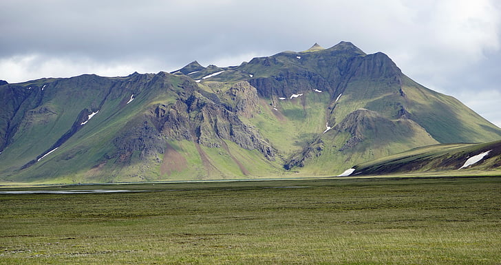 Highland island, landmannahellir, Islanti, maisema, tulivuorimaisemia, maalaismaisista manna lau