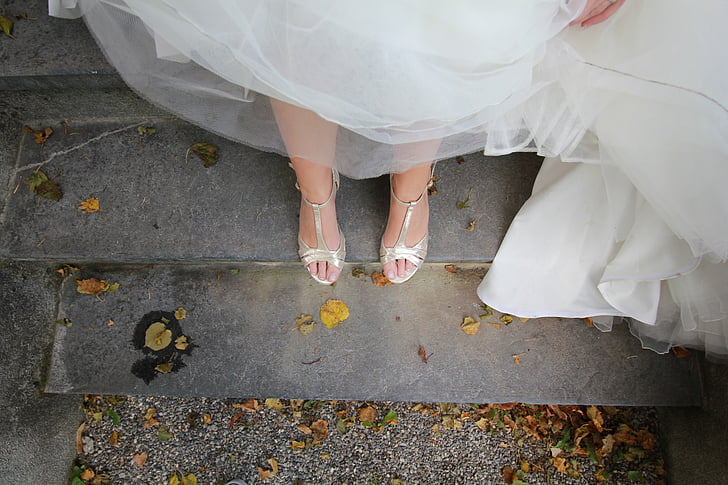 núvia, sabates, peus, casament, nupcial, esdeveniment, l'aire lliure