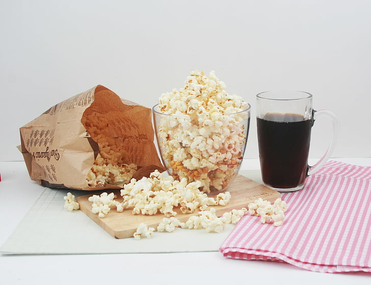 snack, maïs soufflé, Cola