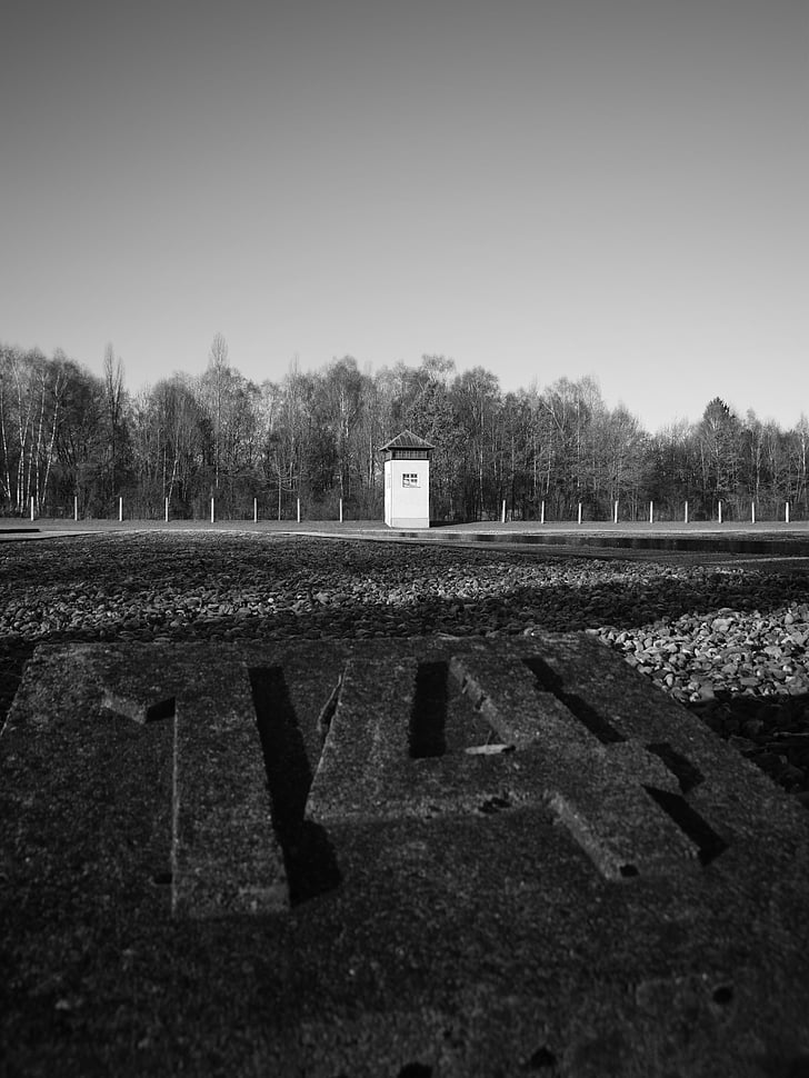 Dachau, Bavaria, Germania, Konzentrationslager, KZ, istorie, urmărire