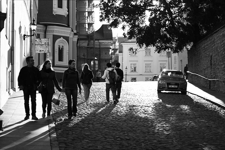 luce di retromarcia, Tallinn, persone, Via, centro città, edifici, vecchio