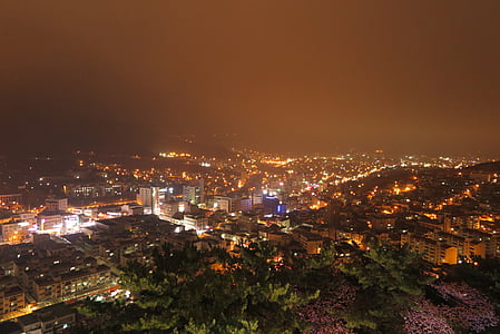 bangunan, Kota, lampu-lampu kota, pemandangan kota, Pusat kota, malam, kabut
