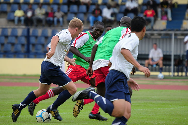 Libreville, Gabon, nogomet, nogomet, igralci, polje, trava