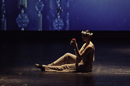 apple, stage, dark, holding, dancer, performer