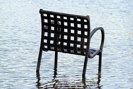 cadeiras, água, reflexão