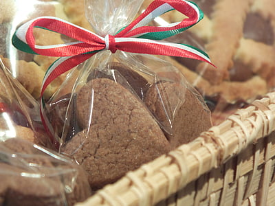 italian biscuit, cookies, love, romantic, valentine, celebration, decorated