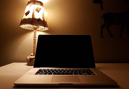 macbook, pro, beside, table, lamp, laptop, computer