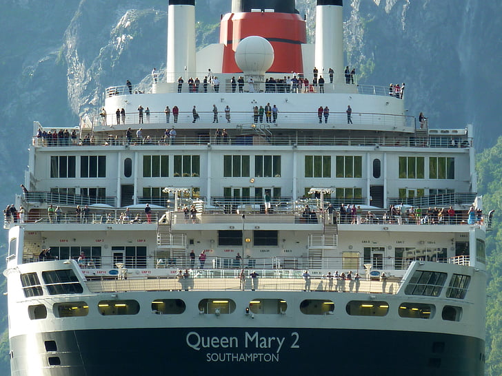 a Queen mary ii, tengerjáró hajó, hajó, Holiday, Cruise, Hajós körutazások, Geirangerfjord