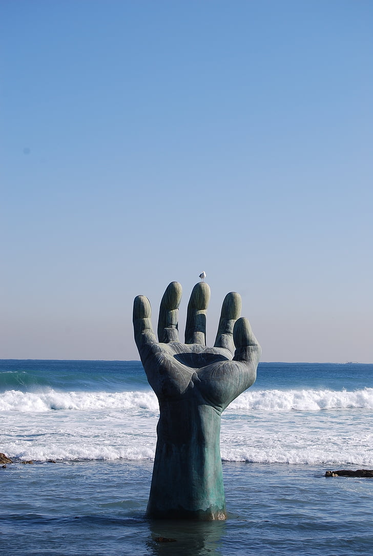 море, Рука, скульптура