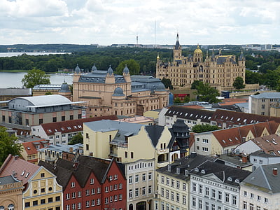 Schwerin, Mecklenburg, Meclemburgo Pomerânia Ocidental, Castelo, capital do estado, arquitetura, mercado