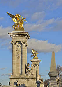 París, Francia, Pont alexandre iii, monumentos, esculturas, oro, oro