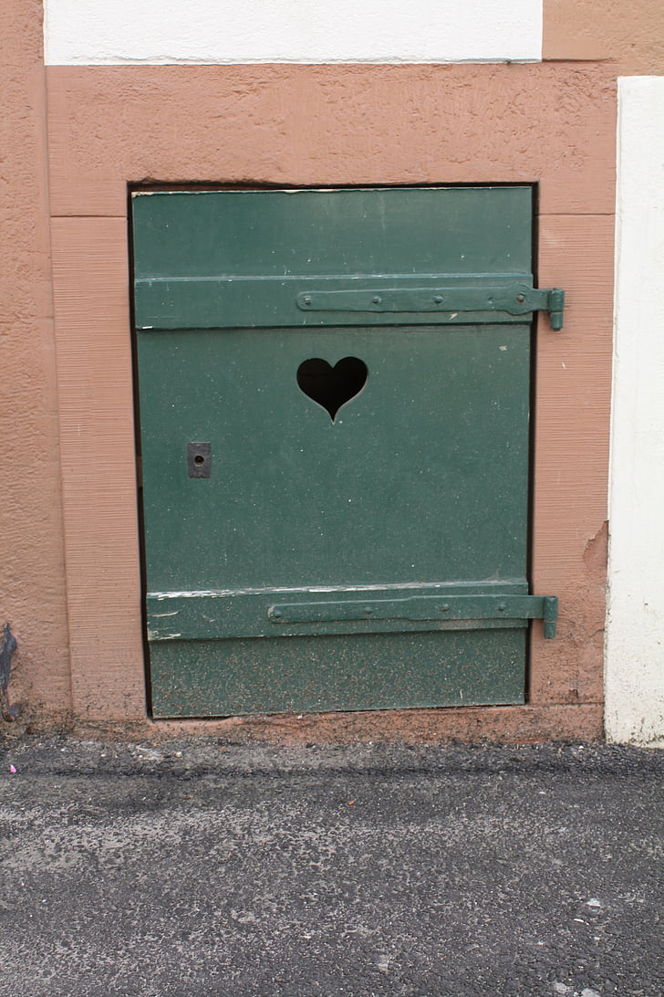 door, heart, wooden door, heart in the wood
