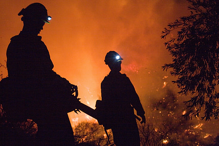 Fire fighters, naktī, siltuma, karstā, Blaze, avārijas dienestu izsaukšanas, mežu ugunsgrēku