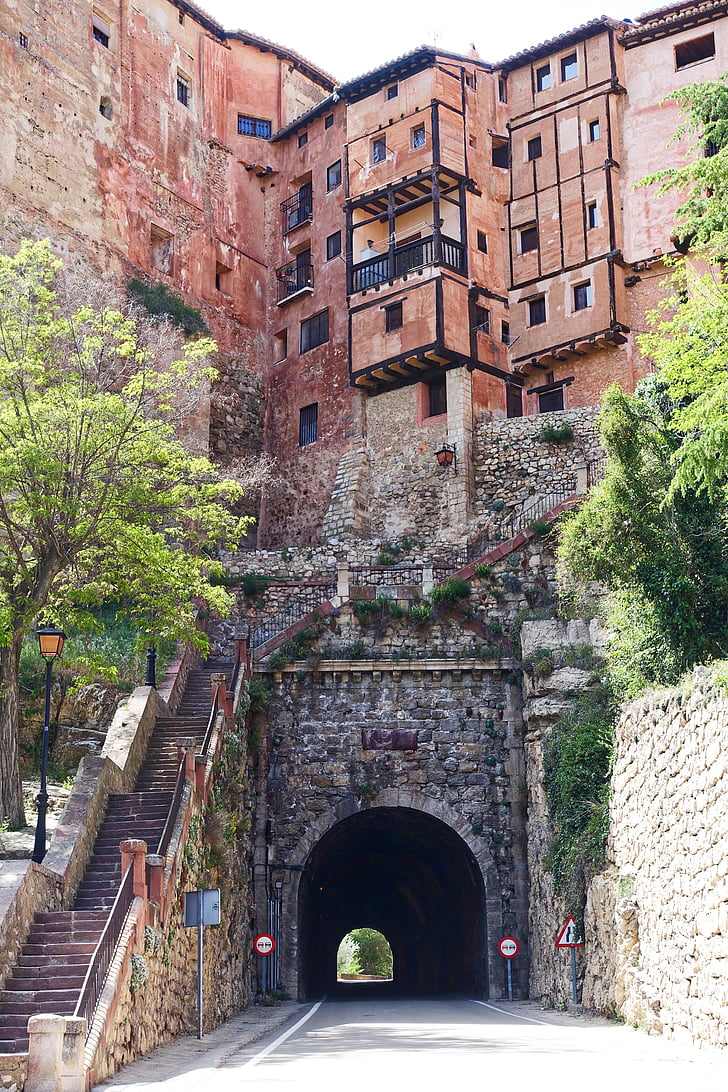Albarracin, Aragona, Case, piuttosto, carreggiata, tunnel, pittoresca