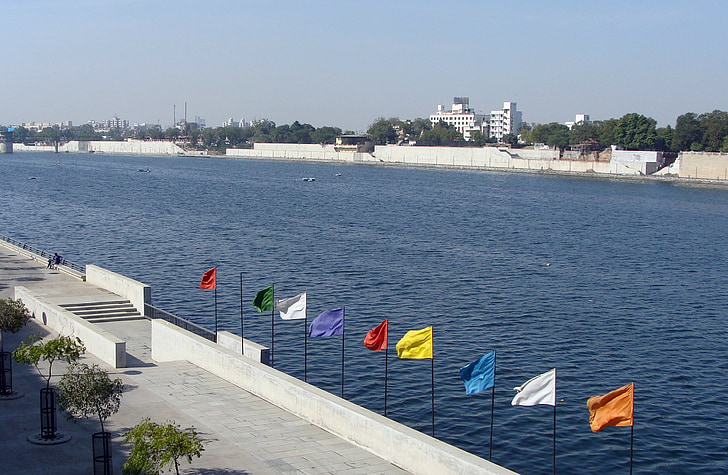 river, sabarmati, riverfront, recreation, cityscape, riverbank, tourism
