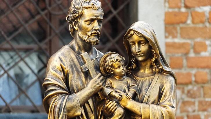 the holy family, msf, kazimierz biskupi, statue, sculpture, architecture