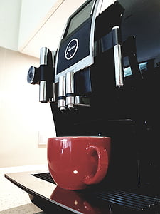 Geschäft, Kaffee, Kaffee trinken, Kaffee aus dem Automaten, Tasse, Design, trinken