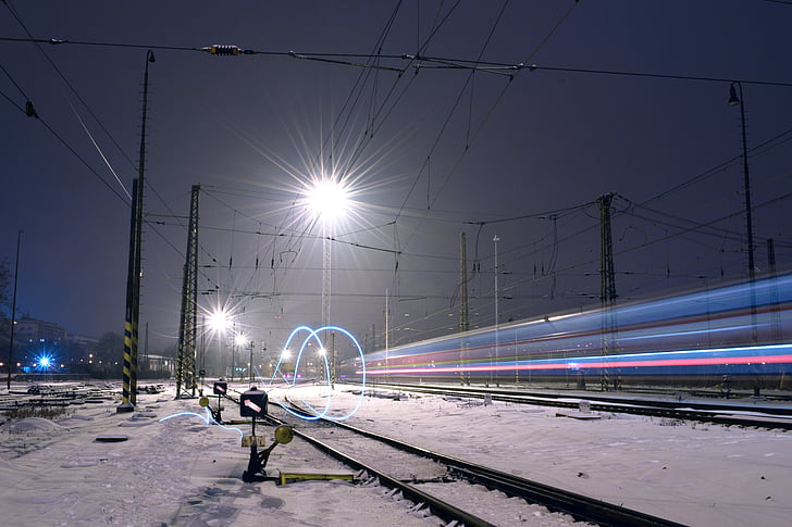 Prague, neige, nuit, lumières, chemin de fer, station