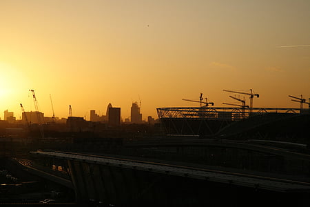 Londres, construcció, ciutat, posta de sol, taronja, groc, foscor