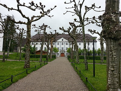 Herrenchiemsee, Zamek, atrakcje turystyczne, drzewo, Architektura