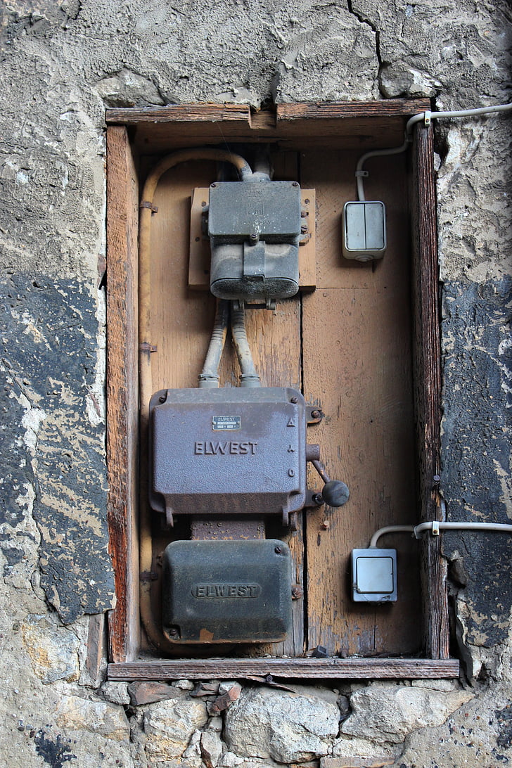 power box, old, distribution