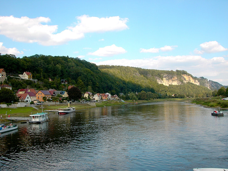Labi, reka, ladja, pomoli, City park Monte Mare Neustadt, Saxon Švica, Laba peščenjak gore