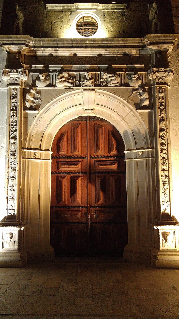 church, door, night, arc, portugal, moncarapacho