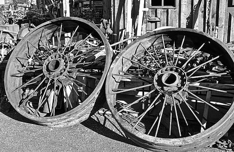 wheels, wagon, spokes, metal, wagon wheels, transportation, rust