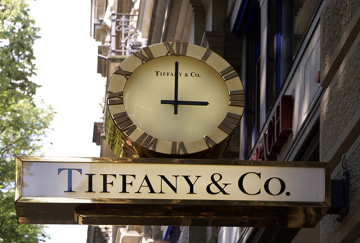Zurich, Suiza, tienda, signo de, calle, Tiffany, reloj