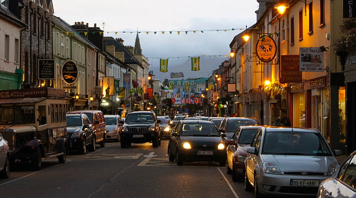 Killarney, Irland, City, trafik, butikker, Downtown, Street