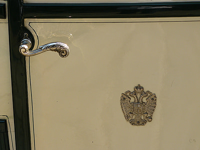 door, input, metal fitting, coat of arms, coach, carriage door, handle