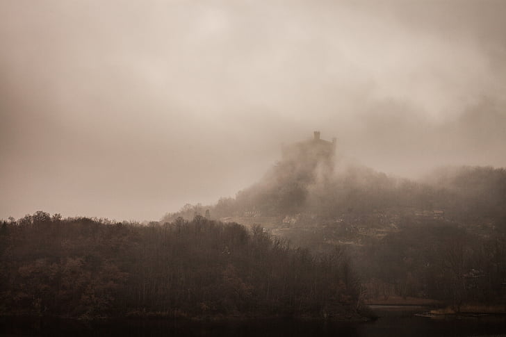 Zamek, mgła, Historia, Włochy, Jezioro, krajobraz, średniowieczny