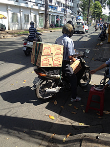 Vietnam, Saigon, Ho chi minh, Heinz, ketsuppi, skootteri, laatikot