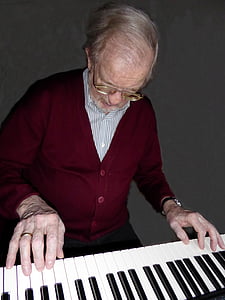 пиано играч, ръце, e-пиано, музикален инструмент, пиано ключове, звук