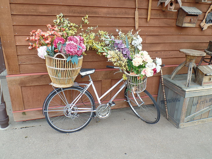fiets, bloemen, mand