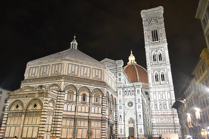 купол на Флоренция, Флоранс, Италия, Базилика на Санта Мария дел Фиоре, катедрала, нощ, купол