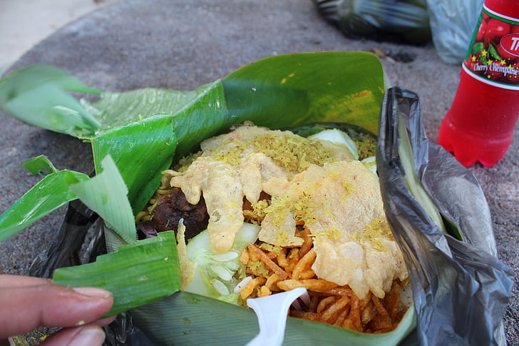 surinamske mad, mad i banana leaf, Sydamerika, Surinam, mad, vegetabilsk, måltid