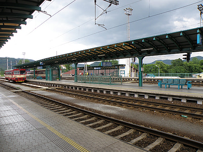 stasjon, spor, plattform