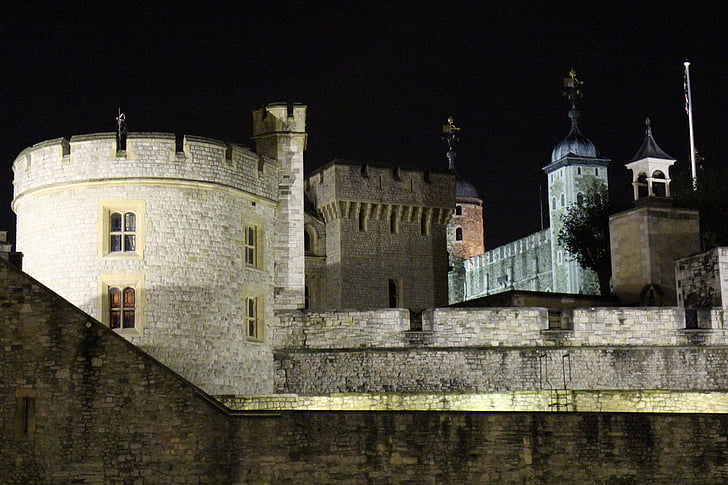tower of london, historic, building, england, uk, fortress, night