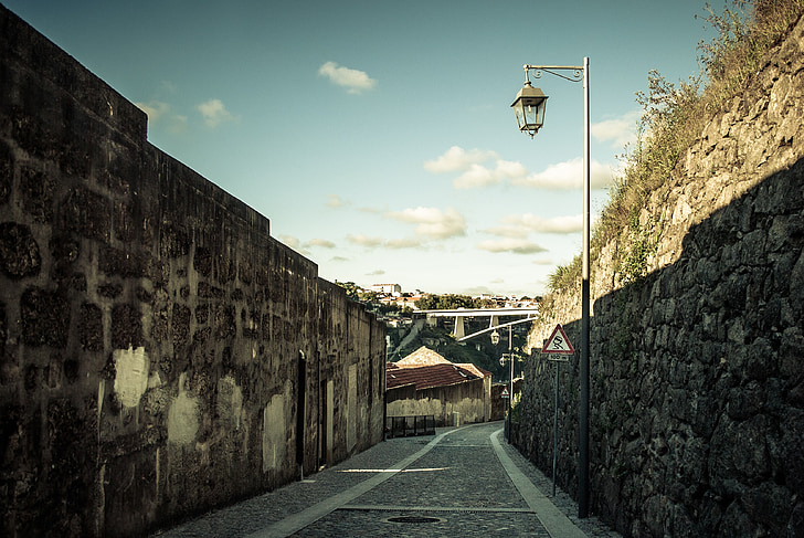 Porto, paisaje, calle estrecha, antiguo, paredes