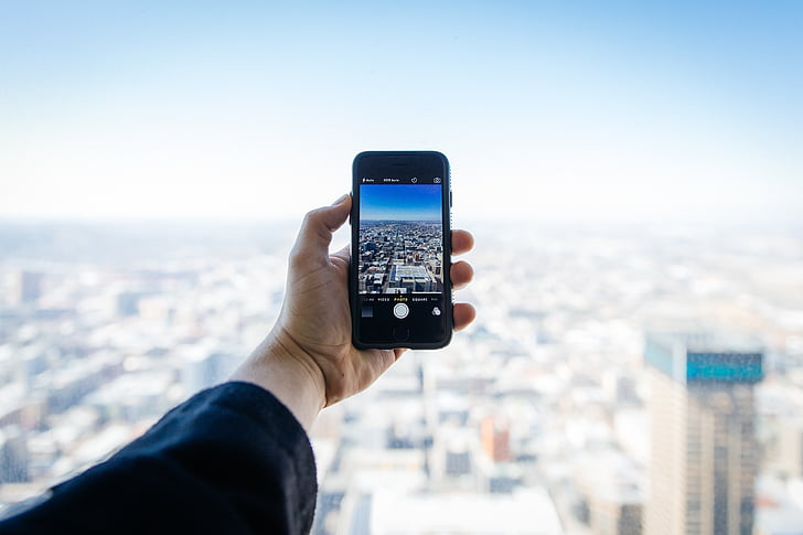 ville, rue, sur le toit, pomme, appareil photo, iPhone, smartphone