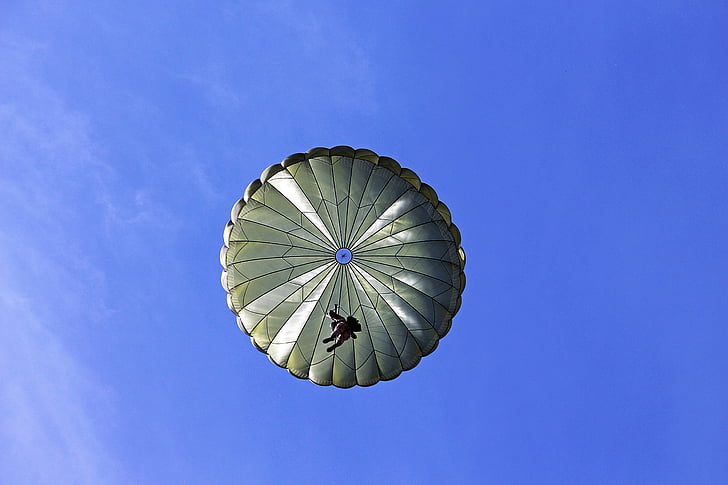 parachutist, -stap-springen, vliegtuigen, Parachute, mannen, gebruik, soldaten