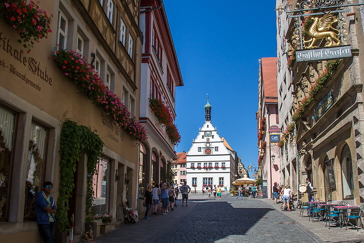 rothenburg of the deaf, marketplace, ratstrinkstube, house facade, town hall square