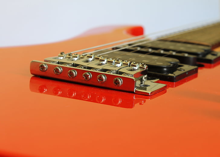 gitara, tilto gitara, molbertas gitara, dalis gitara, lynai, atspindys