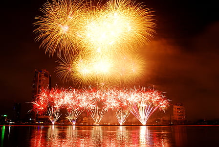 tűzijáték, nemzetközi Tüzijáték verseny, da Nang tűzijáték, Danang nemzetközi Tüzijáték, tűzijáték esemény, Fireworks fesztivál, ünnepe