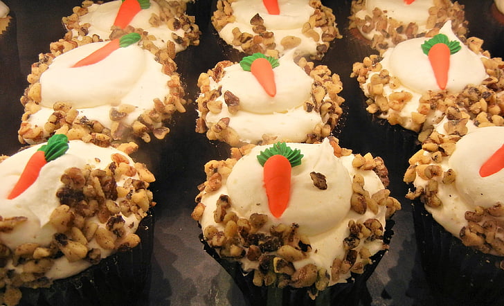 carrot cupcakes, cream cheese frosting, walnuts, food, baking
