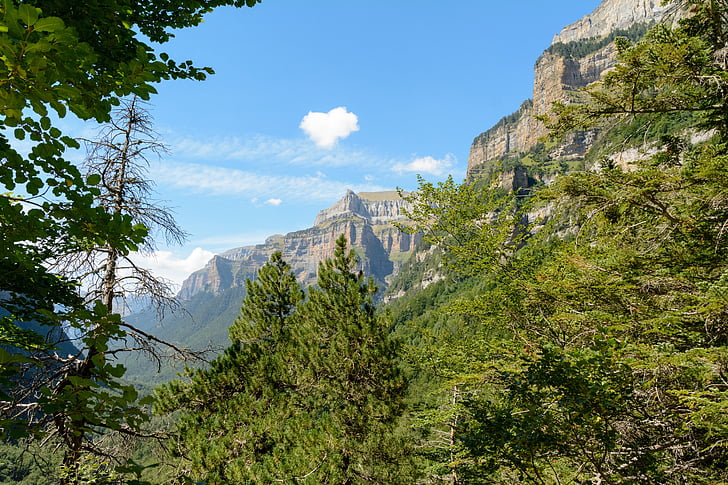 Vale de Ordesa, Pyrénées, Huesca, paisagem, Vale de ordesa, corrente dos Pirinéus, montanha