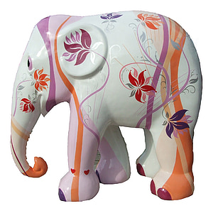 Gajah parade trier, Gajah, seni